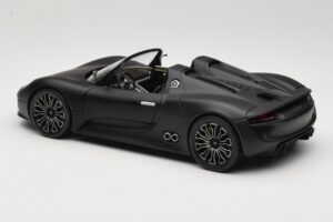 Porsche 918 Spyder Matte Black Minichamps 1:18 110060031 Метал — снимка 7 от 8