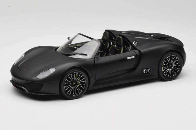 Porsche 918 Spyder Matte Black Minichamps 1:18 110060031 Метал