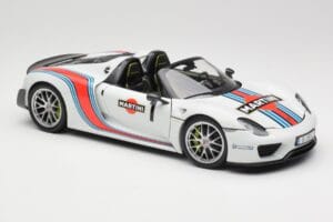 Porsche 918 Spyder Weissach Package Martini Minichamps 1:18 110062440 Метал — снимка 6 от 8