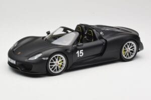Porsche 918 Spyder Weissach Package Matt Black Minichamps 1:18 110062444 Метал
