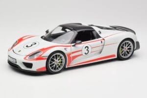 Porsche 918 Spyder Weissach Package Salzburg Minichamps 1:18 110062441 Метал