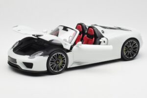 Porsche 918 Spyder Бял Minichamps 1:18 110062436 Метал — снимка 2 от 8