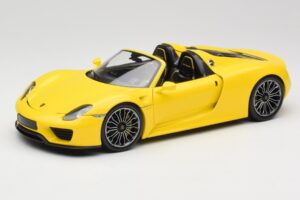 Porsche 918 Spyder Жълт Minichamps 1:18 110062434 Метал