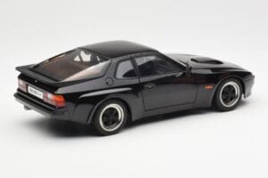 Porsche 924 Carrera GT Черен AUTOart 1:18 78001 Метал — снимка 3 от 8