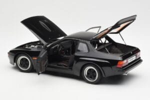 Porsche 924 Carrera GT Черен AUTOart 1:18 78001 Метал — снимка 5 от 8