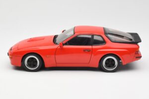 Porsche 924 Carrera GT Guards Червен AUTOart 1:18 78003 Метал — снимка 4 от 8