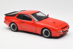 Porsche 924 Carrera GT Guards Червен AUTOart 1:18 78003 Метал — снимка 6 от 8