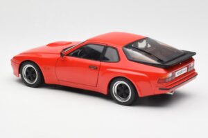 Porsche 924 Carrera GT Guards Червен AUTOart 1:18 78003 Метал — снимка 7 от 8