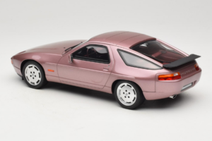 Porsche 928 S Cassis Red Metallic GT Spirit 1:18 GT524 Смола — снимка 5 от 6