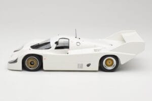 Porsche 956K Plain Body 1982 Minichamps 1:18 155826600 Метал — снимка 3 от 6