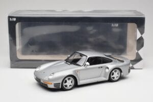 Porsche 959 Сребристо Металик Minichamps 1:18 155066201 Метал — снимка 6 от 6