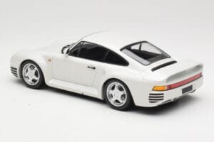 Porsche 959 White Metallic Minichamps 1:18 155066206 Метал — снимка 5 от 6