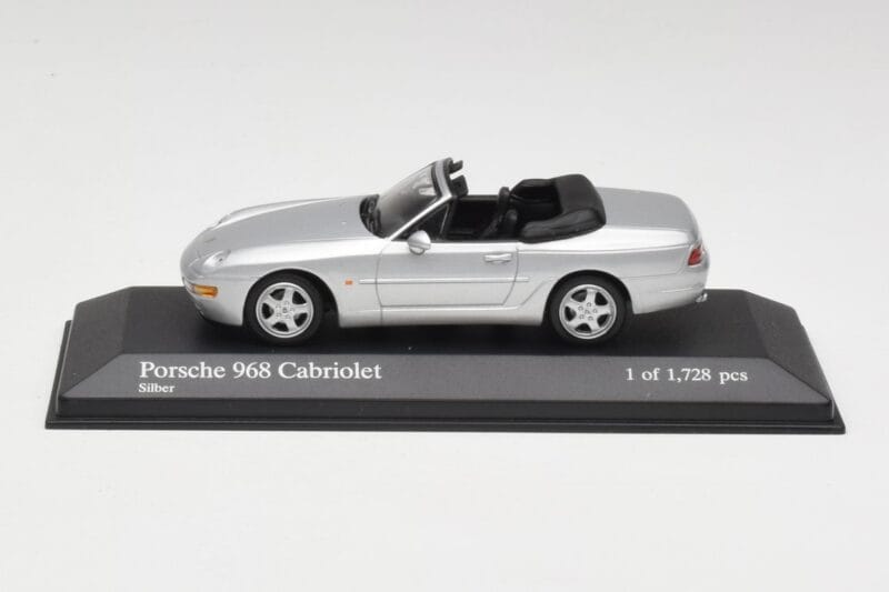 Porsche 968 Сребрист Minichamps 1:43 400062332 Метал