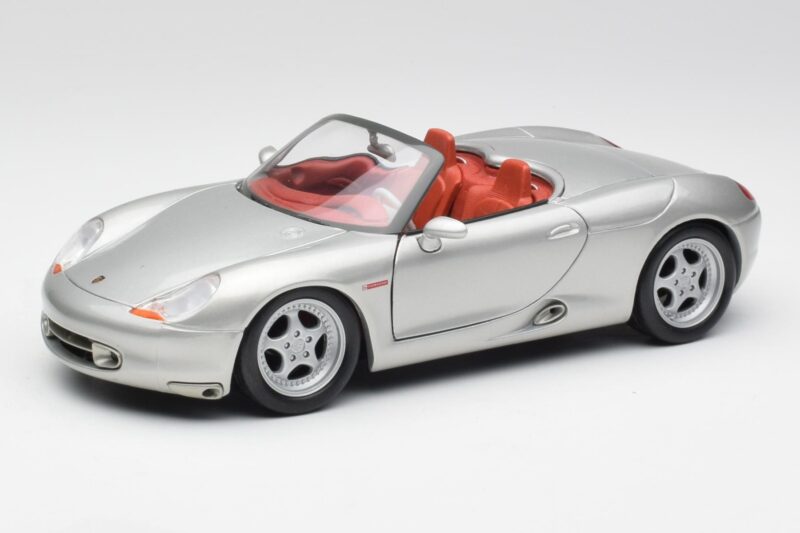 Porsche Boxster 986 Сребрист Maisto 1:18 37800-M3 Метал