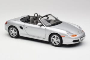 Porsche Boxster 986 Кабриолет Arctic Сребрист Металик UT Models 1:18 27852 Метал — снимка 6 от 8