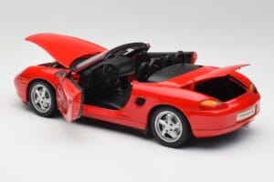 Porsche Boxster S 986 Guards Червен UT Models 1:18 27861-M1 Метал — снимка 5 от 8