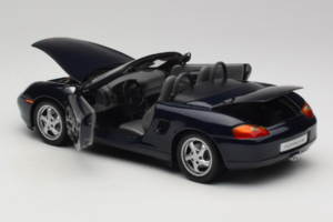 Porsche Boxster 986 S Night Blue UT Models 1:18 WAP021006-R1 Метал — снимка 5 от 8