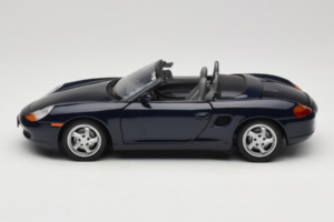 Porsche Boxster S 986 Night Blue UT Models 1:18 WAP021006 Метал — снимка 3 от 7