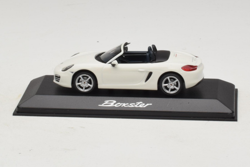 Porsche Boxster 981 Бял Minichamps 1:43 WAP0202000D Метал