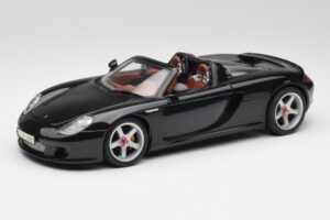 Porsche Carrera GT Черен Maisto 1:18 36665 Метал