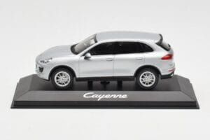 Porsche Cayenne 958 Сребърен Minichamps 1:43 WAP0200020E Метал