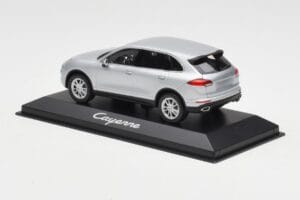 Porsche Cayenne 958 Сребърен Minichamps 1:43 WAP0200020E Метал — снимка 3 от 4