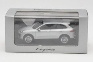 Porsche Cayenne 958 Сребърен Minichamps 1:43 WAP0200020E Метал — снимка 4 от 4