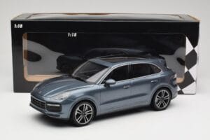 Porsche Cayenne 958 Turbo S Blue Metallic Minichamps 1:18 155066071 Метал — снимка 6 от 6