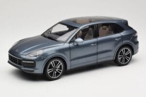 Porsche Cayenne 958 Turbo S Blue Metallic Minichamps 1:18 110066070 Метал