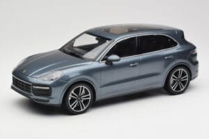 Porsche Cayenne 958 Turbo S Blue Metallic Minichamps 1:18 155066071 Метал