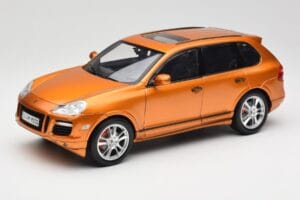 Porsche Cayenne GTS Lava Orange Norev 1:18 187535 Метал