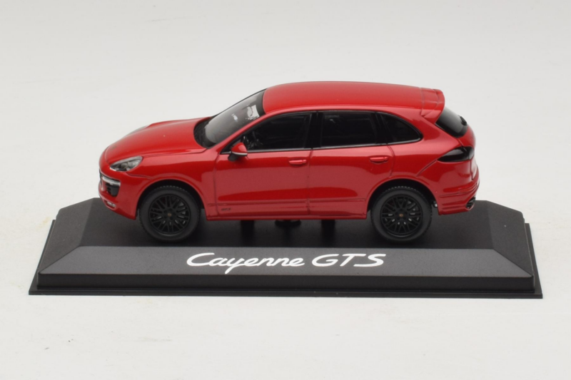 Porsche Cayenne 958 GTS Червен Minichamps 1:43 WAP0200070E Метал