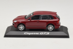 Porsche Cayenne 955 GTS Червен Със Сребристи Джанти Minichamps 1:43 WAP02000818 Метал