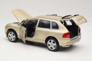 Porsche Cayenne S 955 Бежов Maisto 1:18 WAPC2100213 Метал — снимка 5 от 8