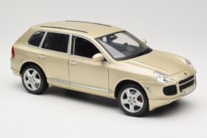 Porsche Cayenne S 955 Бежов Maisto 1:18 WAPC2100213 Метал — снимка 6 от 8