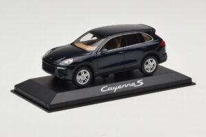 Porsche Cayenne 958 S Blue Metallic Minichamps 1:43 WAP0200060E Метал — снимка 2 от 4