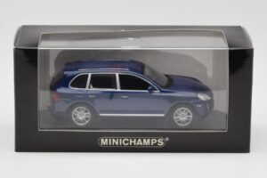 Porsche Cayenne S Синьо Minichamps 1:43 WAP02061217 Метал — снимка 4 от 4
