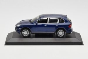 Porsche Cayenne S Синьо Minichamps 1:43 WAP02061217 Метал
