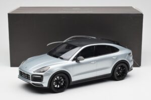 Porsche Cayenne E3 S Coupe Dolo Сребърен Norev 1:18 WAP0213220K Метал — снимка 6 от 6