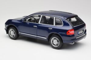 Porsche Cayenne S 9PA Dark Sea Син Металик Maisto 1:18 31635 Метал — снимка 7 от 8