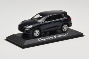Porsche Cayenne 958 S Diesel Blue Metallic Minichamps 1:43 WAP0200080E Метал — снимка 2 от 4