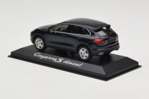 Porsche Cayenne 958 S Diesel Blue Metallic Minichamps 1:43 WAP0200080E Метал — снимка 3 от 4