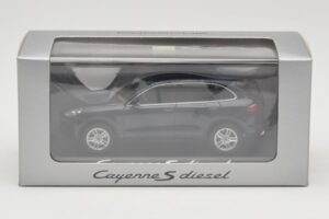 Porsche Cayenne 958 S Diesel Blue Metallic Minichamps 1:43 WAP0200080E Метал — снимка 4 от 4