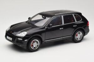 Porsche Cayenne Turbo 957 Черен Norev 1:18 WAP02112317 Метал