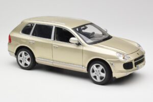 Porsche Cayenne Turbo 955 Бежов Maisto 1:18 WAP02100113 Метал — снимка 6 от 8