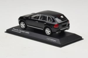 Porsche Cayenne 955 Turbo Black Metallic Minichamps 1:43 400061080 Метал — снимка 3 от 5