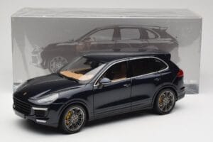 Porsche Cayenne Turbo S 958 Blue Metallic Minichamps 1:18 110064001 Метал — снимка 8 от 8