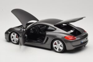 Porsche Cayman 981 S Сив Minichamps 1:18 WAP0210070D Метал — снимка 5 от 8