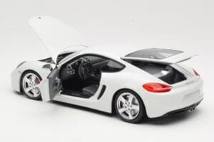 Porsche Cayman 981 Бял Minichamps 1:18 113062221 Метал — снимка 5 от 8