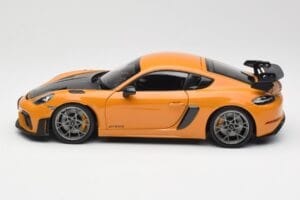 Porsche Cayman GT4 RS 982 Weissach Package Bahama Yellow Norev 1:18 187252 Метал — снимка 4 от 8